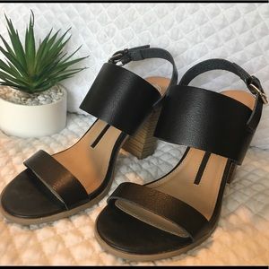 New Directions Black Leather Sandals